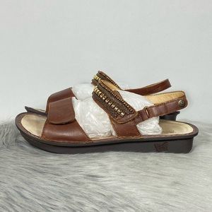 Alegria Verona Hickory Chain Leather Sandals